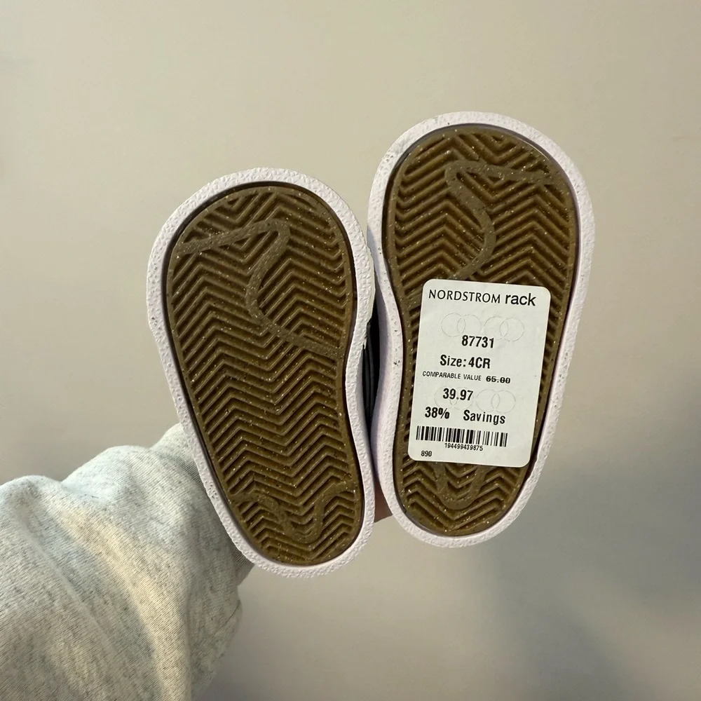 Toddler Nike High-tops - Picture 3 of 3